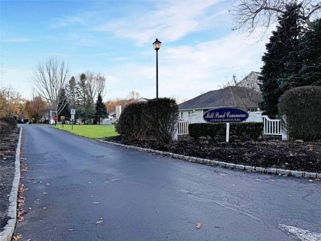 70 Strawberry Commons, Riverhead, NY 11901