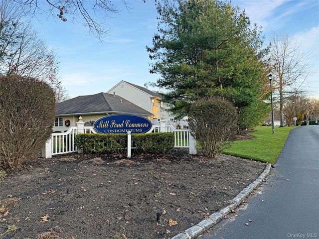 70 Strawberry Commons, Riverhead, NY 11901