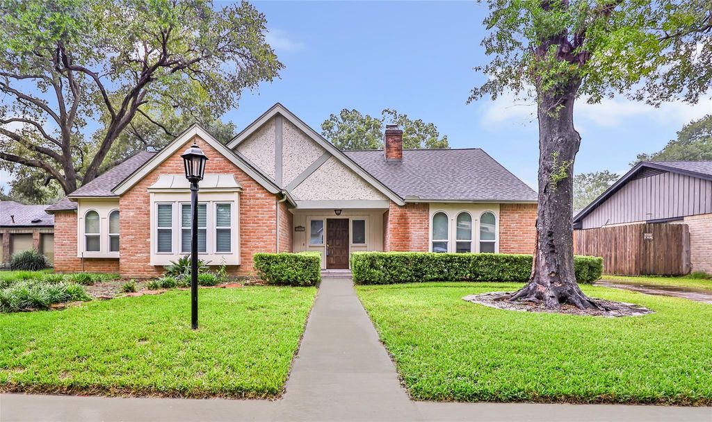 18122 Oakhampton Drive, Houston, TX 77084