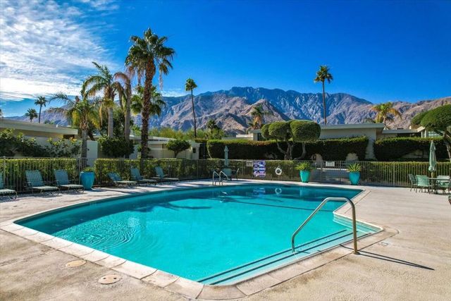 130 W Racquet Club Road 511, Palm Springs, CA 92262