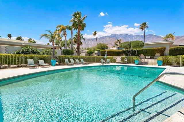 130 W Racquet Club Road 511, Palm Springs, CA 92262