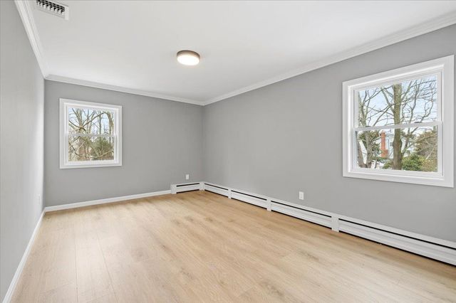 39 Niagara Street, Miller Place, NY 11764