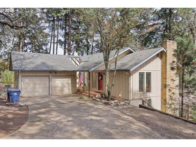 784 BROOKSIDE Dr, Eugene, OR 97405