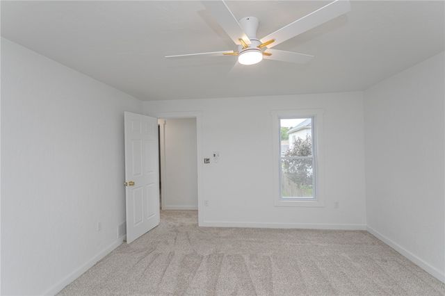 23 4th Ave, Scottdale, PA 15683