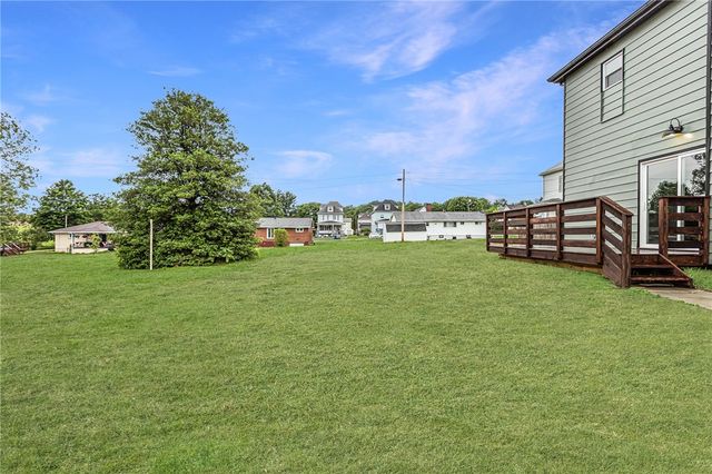 23 4th Ave, Scottdale, PA 15683