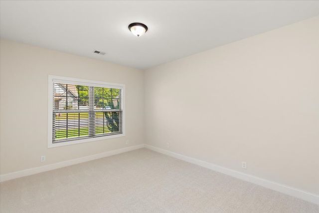 5233 Honeybee Dr, Murfreesboro, TN 37129