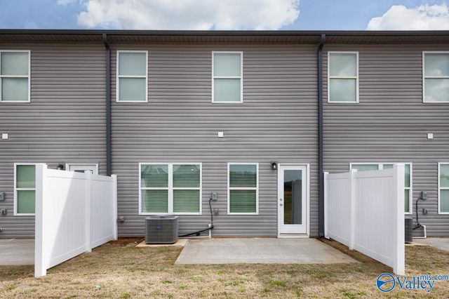 7578 Discovery Point Drive, Huntsville, AL 35806