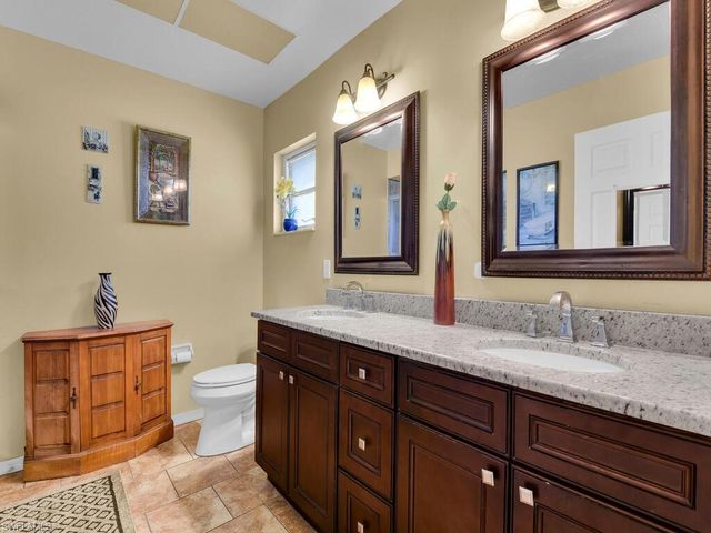 1433 SE 13th TER, Cape Coral, FL 33990