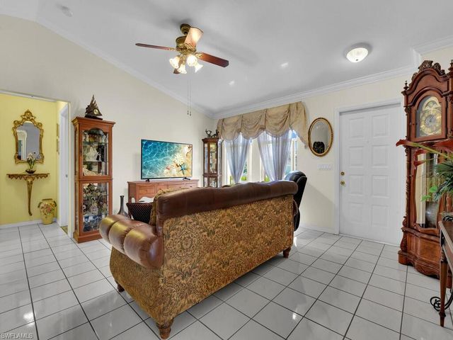 1433 SE 13th TER, Cape Coral, FL 33990