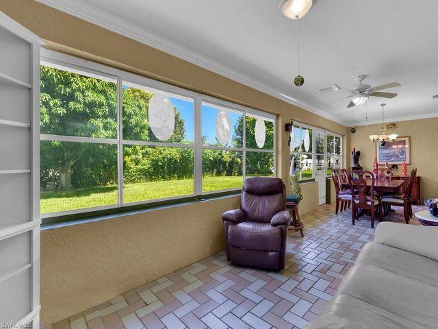 1433 SE 13th TER, Cape Coral, FL 33990