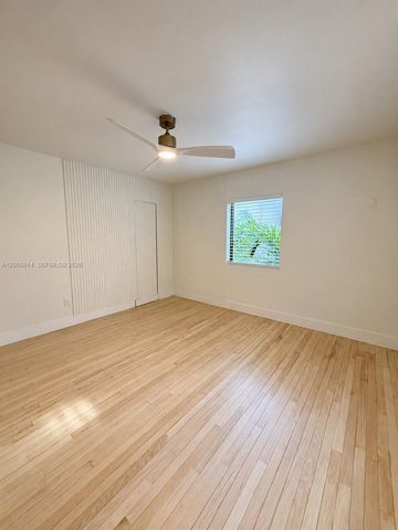 327 W 28th Street, Miami Beach, FL 33140