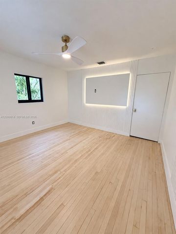 327 W 28th Street, Miami Beach, FL 33140