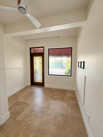 327 W 28th Street, Miami Beach, FL 33140
