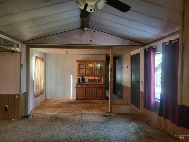 563 Woodland Meadow Lane, Orofino, ID 83544