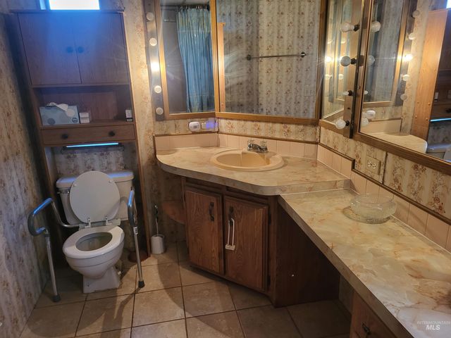 563 Woodland Meadow Lane, Orofino, ID 83544