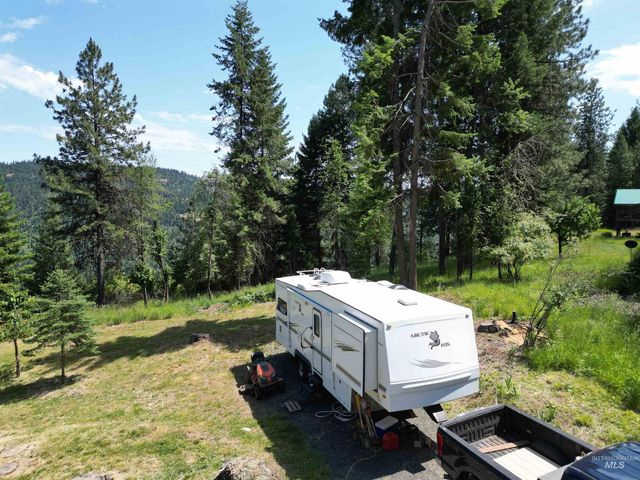 563 Woodland Meadow Lane, Orofino, ID 83544