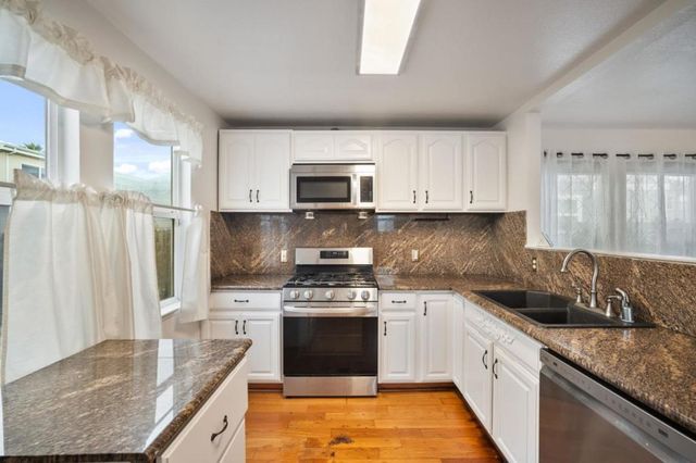 10510 East Court, Oakland, CA 94603