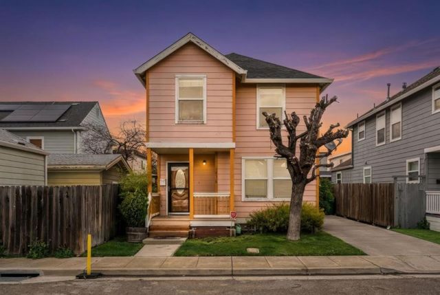 10510 East Court, Oakland, CA 94603