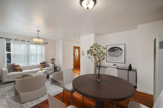 10510 East Court, Oakland, CA 94603