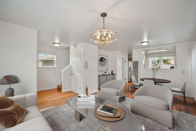 10510 East Court, Oakland, CA 94603