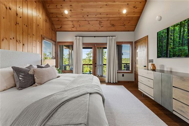 107 Fish Tale Cove, Ellijay, GA 30540