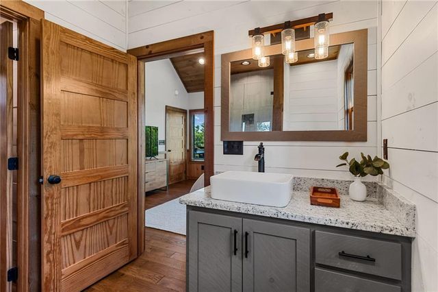 107 Fish Tale Cove, Ellijay, GA 30540