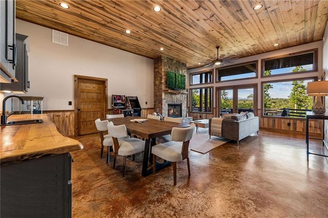 107 Fish Tale Cove, Ellijay, GA 30540