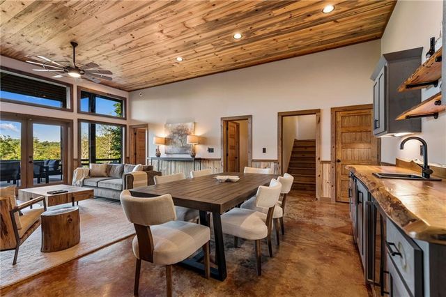 107 Fish Tale Cove, Ellijay, GA 30540