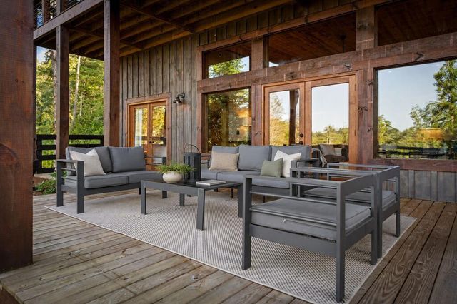 107 Fish Tale Cove, Ellijay, GA 30540