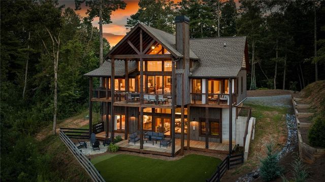 107 Fish Tale Cove, Ellijay, GA 30540