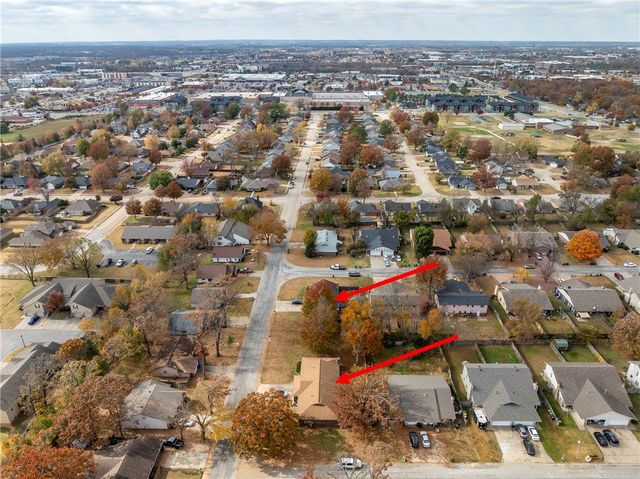 3507 W Beechwood Drive, Rogers, AR 72756