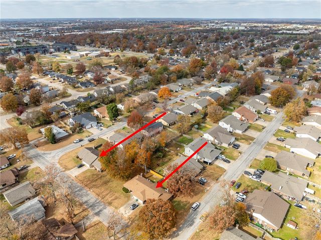 3507 W Beechwood Drive, Rogers, AR 72756