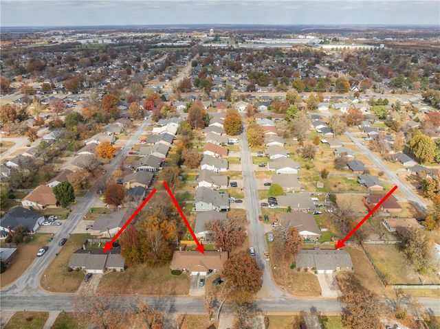 3507 W Beechwood Drive, Rogers, AR 72756