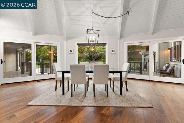 74 Bates Boulevard, Orinda, CA 94563
