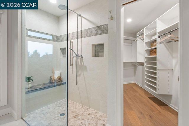 74 Bates Boulevard, Orinda, CA 94563