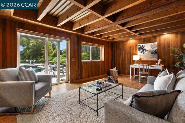 74 Bates Boulevard, Orinda, CA 94563