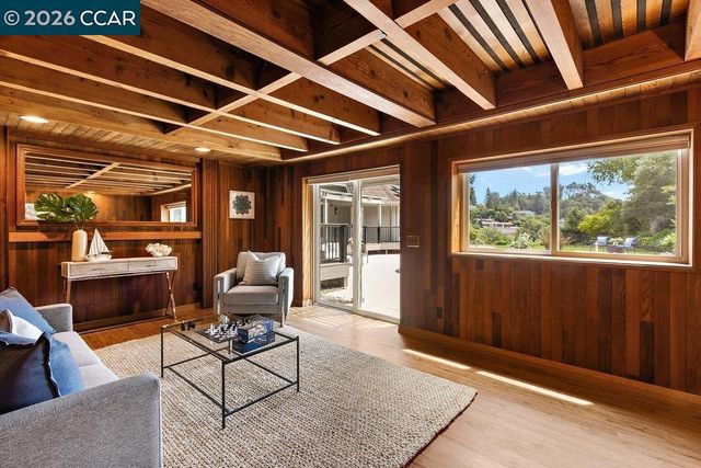 74 Bates Boulevard, Orinda, CA 94563