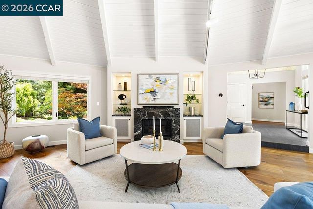 74 Bates Boulevard, Orinda, CA 94563
