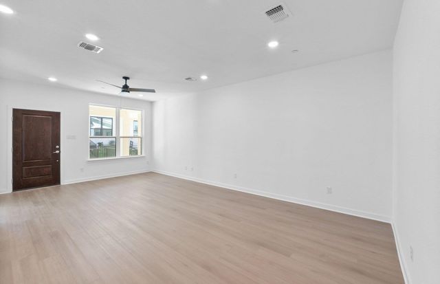 1280 E Main ST 602, Round Rock, TX 78664