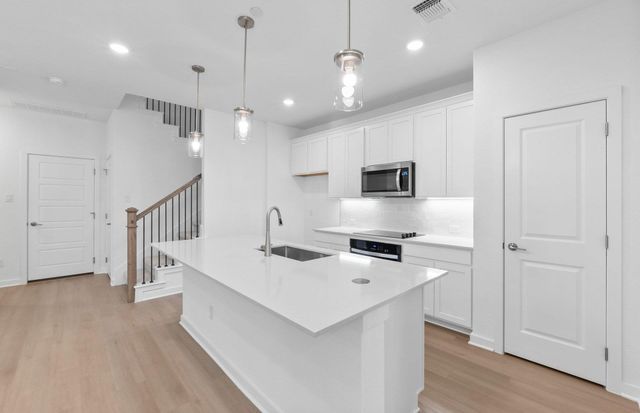 1280 E Main ST 602, Round Rock, TX 78664