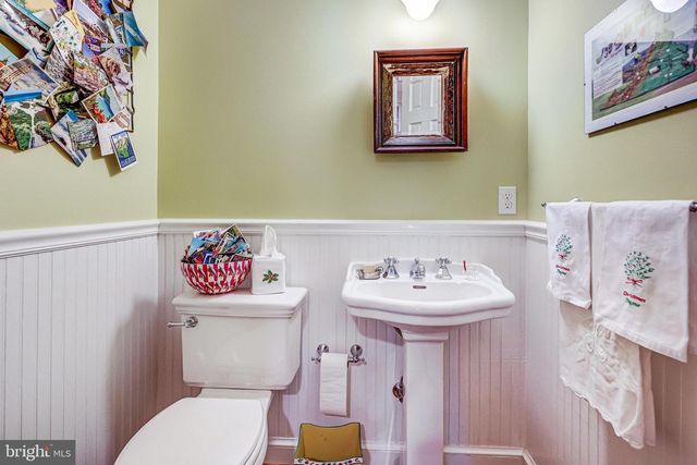 3062 N QUINCY ST N, Arlington, VA 22207