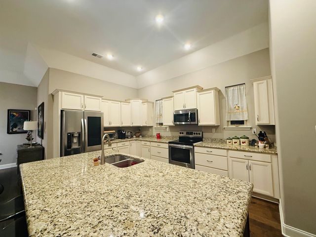 8443 BUTTERFLY VIEW LN, Bartlett, TN 38133