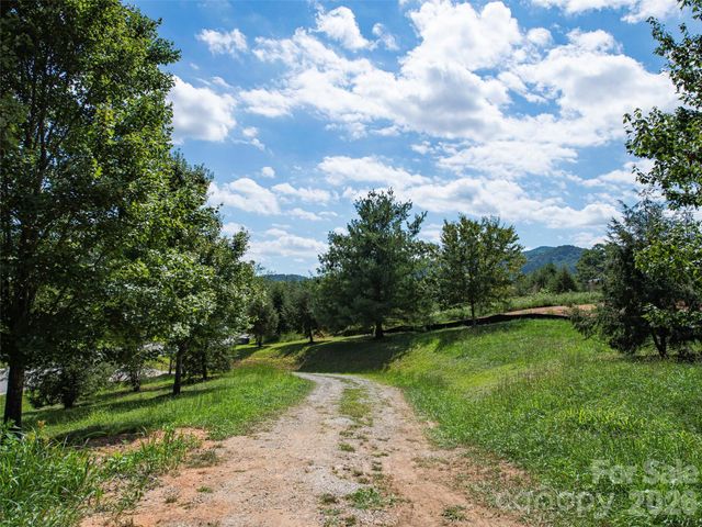 74 Walnut Valley Parkway 001, Arden, NC 28704