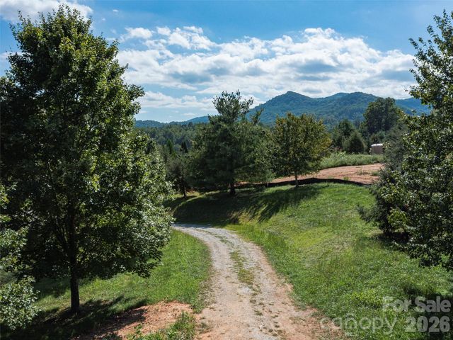 74 Walnut Valley Parkway 001, Arden, NC 28704