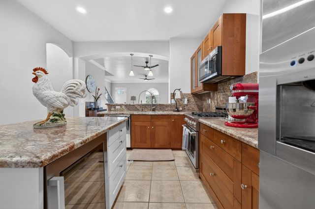 3435 C St, Rocklin, CA 95677