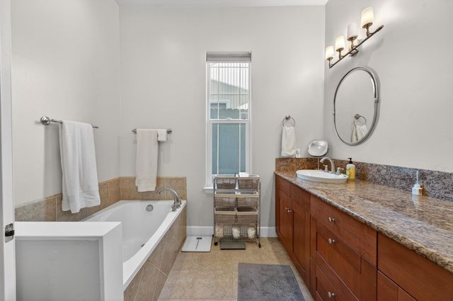 3435 C St, Rocklin, CA 95677