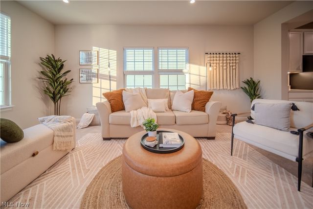 1129 Bean Lane, Akron, OH 44313