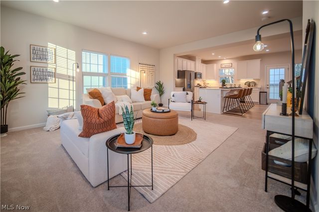 1129 Bean Lane, Akron, OH 44313