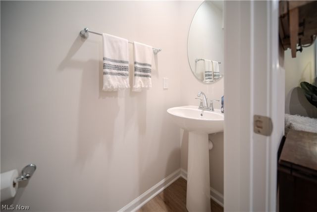 1129 Bean Lane, Akron, OH 44313