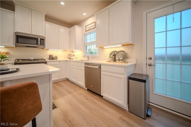 1129 Bean Lane, Akron, OH 44313